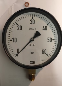 Manometr WIKA 111.20.160 60 bar M20×1,5 dolne przyłącze